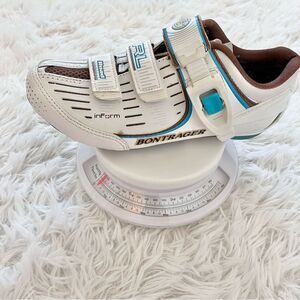 Kitchen food scale 7 pounds white